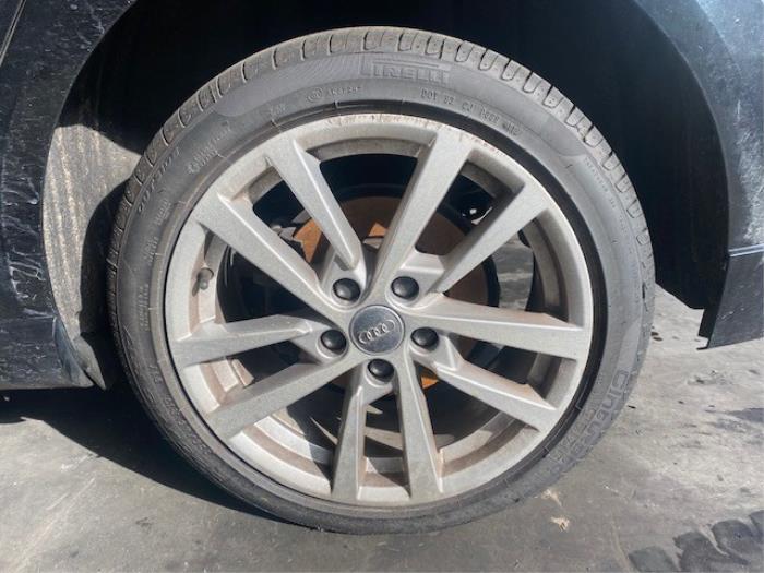 Audi A3 Sportback 1.5 TFSI 16V Sloopvoertuig (2019, Zwart)