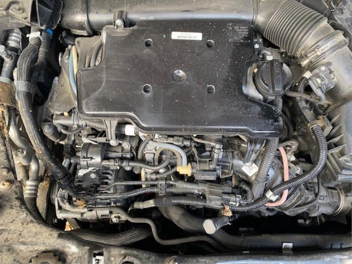 BMW X2 xDrive 18d 2.0 16V Sloopvoertuig (2019, Metallic, Zwart, Saffierblauw, Saffierzwart)