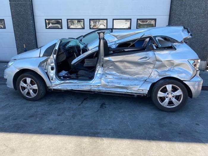 Mercedes B 2.0 B-180 CDI 16V Sloopvoertuig (2011, Zilver)