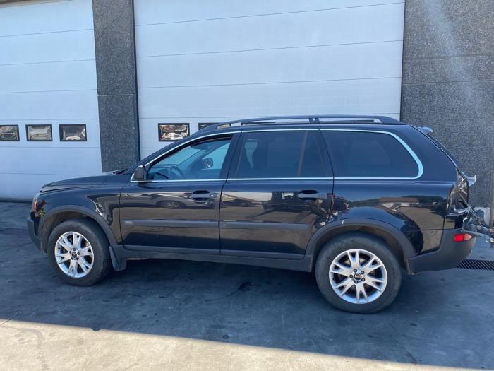 Volvo XC90 I 2.4 D5 20V Sloopvoertuig (2004, Zwart)