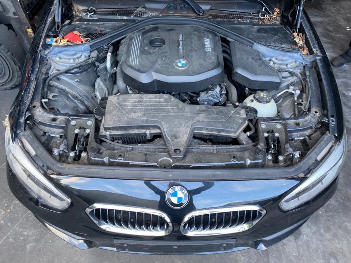 BMW 1 serie 116i 1.5 12V Sloopvoertuig (2018, Metallic, Zwart)