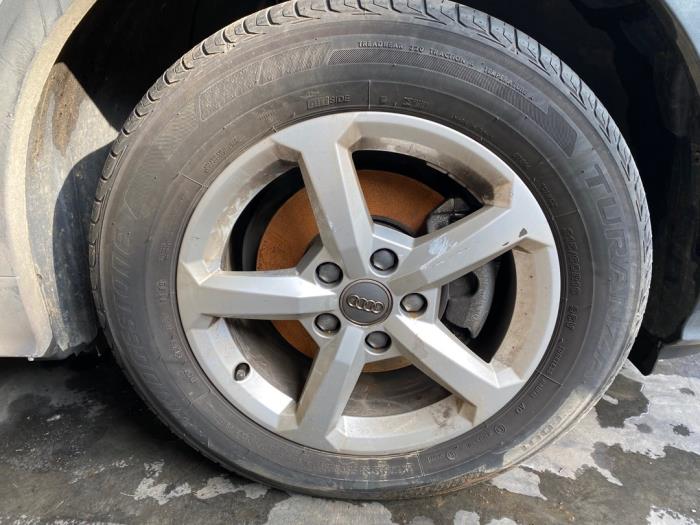 Audi Q2 1.0 30 TFSI 12V Sloopvoertuig (2019, Zilver)