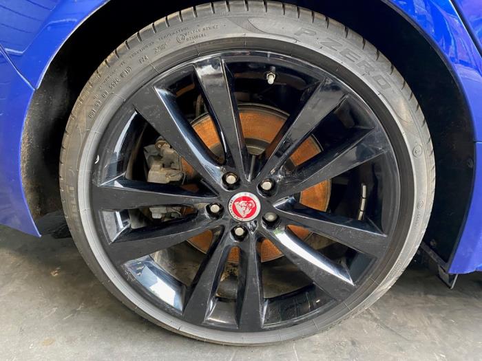 Jaguar XE 2.0d 180 16V Sloopvoertuig (2020, Blauw)