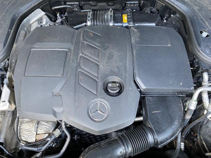 Mercedes E E-200d 2.0 Turbo 16V Sloopvoertuig (2018, Zwart)
