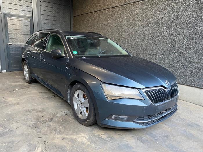 Skoda Superb Combi 1.6 TDI Sloopvoertuig (2017, Blauw)