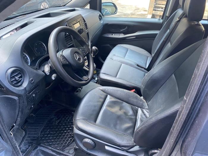 Mercedes Vito Tourer 2.2 114 CDI 16V Sloopvoertuig (2016, Donker, Grijs)