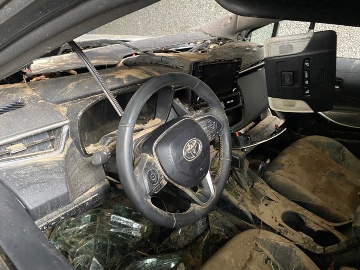 Toyota Corolla Touring Sport 1.8 16V Hybrid Sloopvoertuig (2021, Zilver)