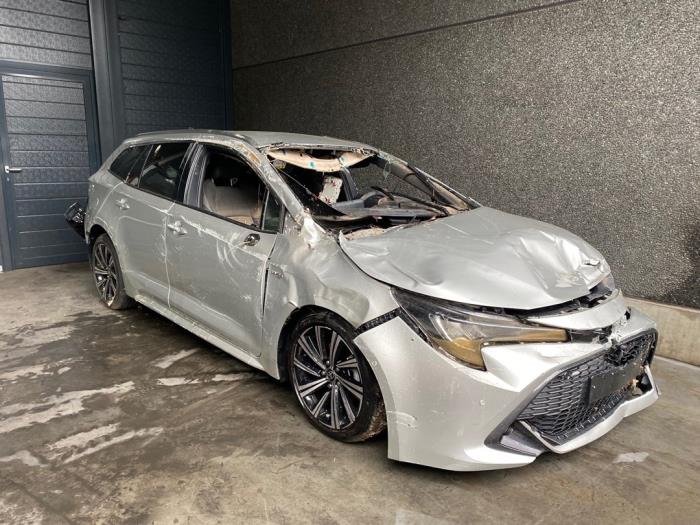 Toyota Corolla Touring Sport 1.8 16V Hybrid Sloopvoertuig (2021, Zilver)