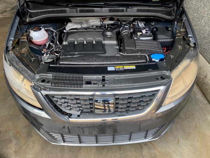 Seat Alhambra 2.0 TDI 16V Sloopvoertuig (2021, Donker, Grijs)