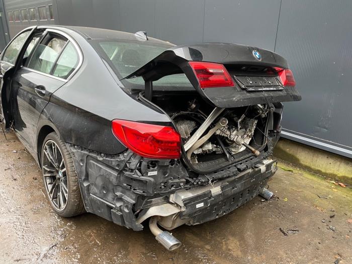 BMW 5 serie 523i 2.0 TwinPower Turbo 16V Sloopvoertuig (2020, Zwart)