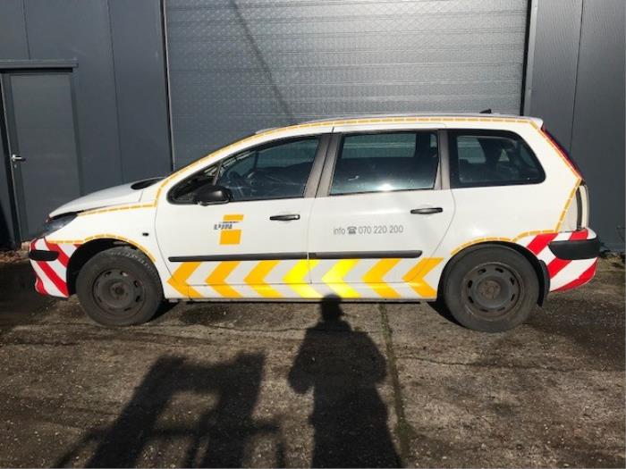 Peugeot 307 Break 1.6 HDi 90 16V Sloopvoertuig (2005, Wit)