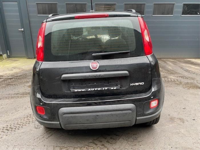 Fiat Panda/Pandina 0.9 TwinAir 60 Sloopvoertuig (2021, Zwart)