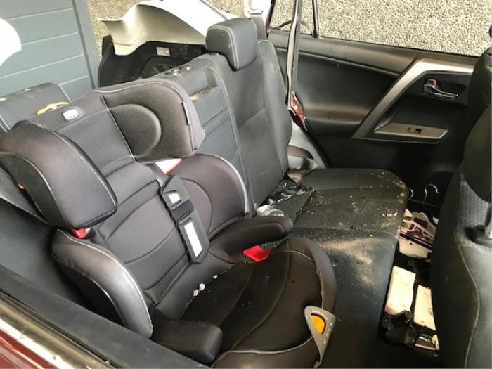 Toyota RAV4 2.5 Hybrid 16V VVT-i 4x4 Sloopvoertuig (2016, Bordeaux)