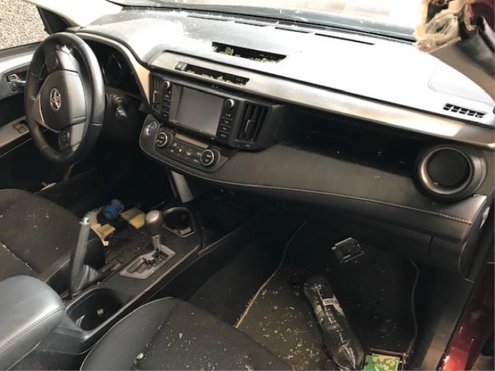 Toyota RAV4 2.5 Hybrid 16V VVT-i 4x4 Sloopvoertuig (2016, Bordeaux)