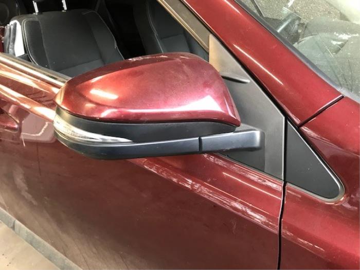 Toyota RAV4 2.5 Hybrid 16V VVT-i 4x4 Sloopvoertuig (2016, Bordeaux)