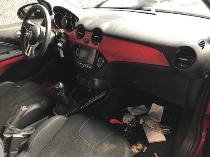 Opel Adam 1.4 16V Sloopvoertuig (2019, Metallic, Rood)