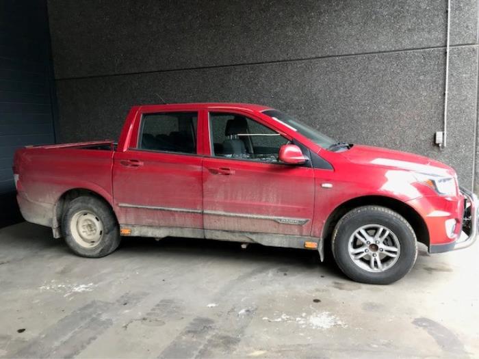 Ssang Yong Actyon Sloopvoertuig (2017, Rood)