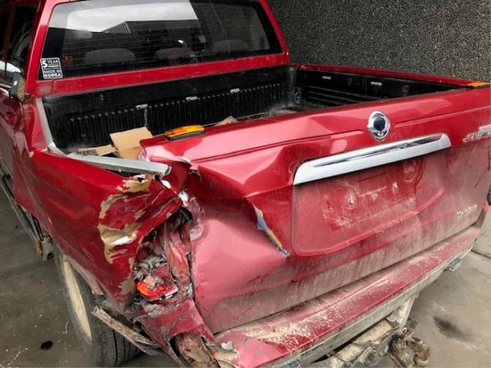 Ssang Yong Actyon Sloopvoertuig (2017, Rood)