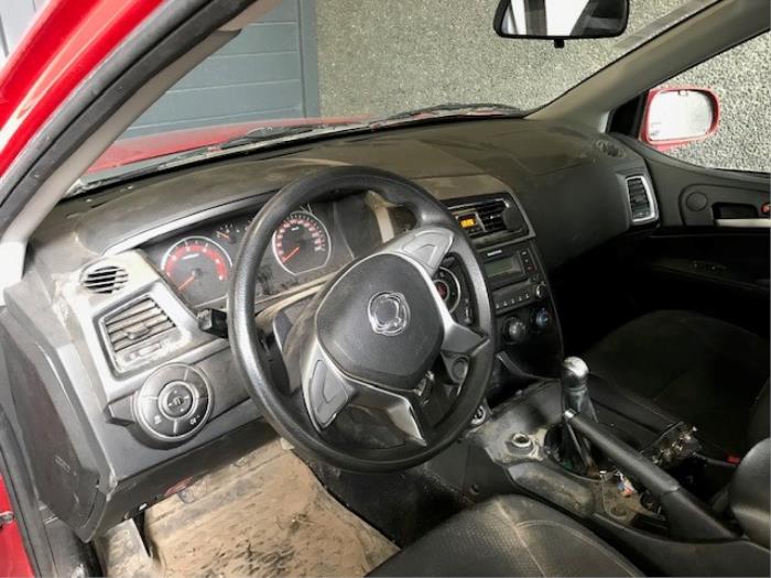 Ssang Yong Actyon Sloopvoertuig (2017, Rood)