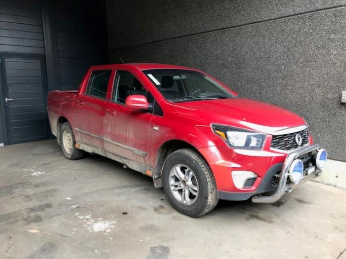 Ssang Yong Actyon Sloopvoertuig (2017, Rood)