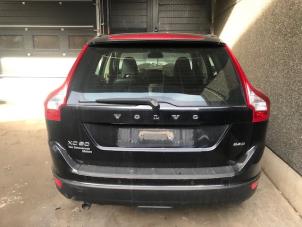 Volvo XC60 I 2.4 D3 20V Sloopvoertuig (2010, Metallic, Zwart)