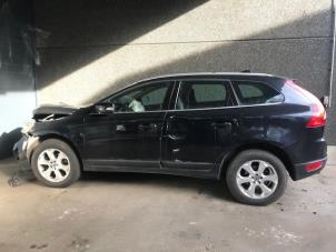 Volvo XC60 I 2.4 D3 20V Sloopvoertuig (2010, Metallic, Zwart)