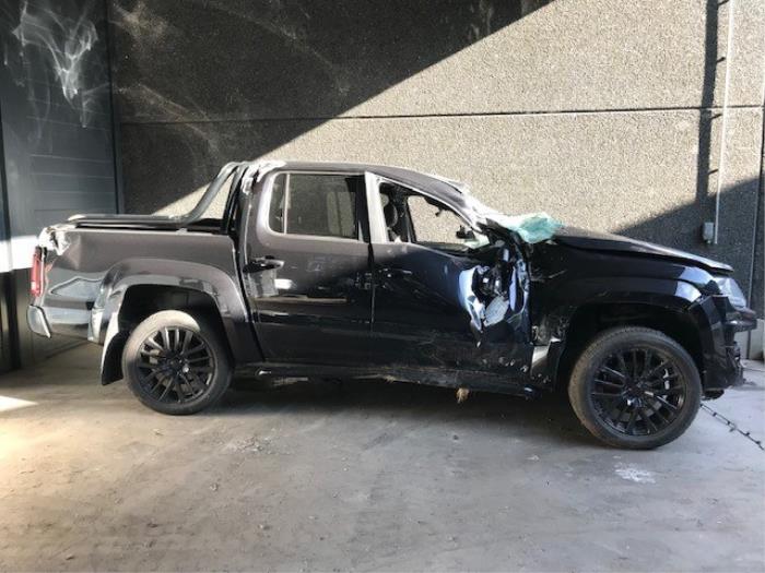Volkswagen Amarok 3.0 TDI V6 24V 4Motion Sloopvoertuig (2020, Metallic, Zwart)