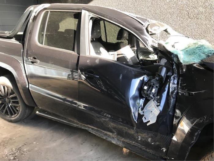 Volkswagen Amarok 3.0 TDI V6 24V 4Motion Sloopvoertuig (2020, Metallic, Zwart)