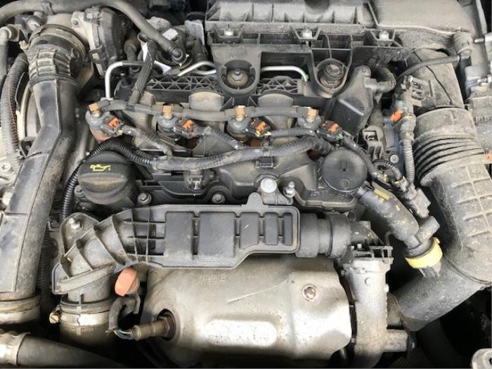 Citroen DS 7 Crossback 1.5 BlueHDI 130 Sloopvoertuig (2018, Metallic, Zwart)