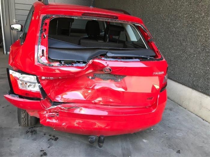 Skoda Fabia III Combi 1.2 TSI 16V Greentech Sloopvoertuig (2017, Rood)