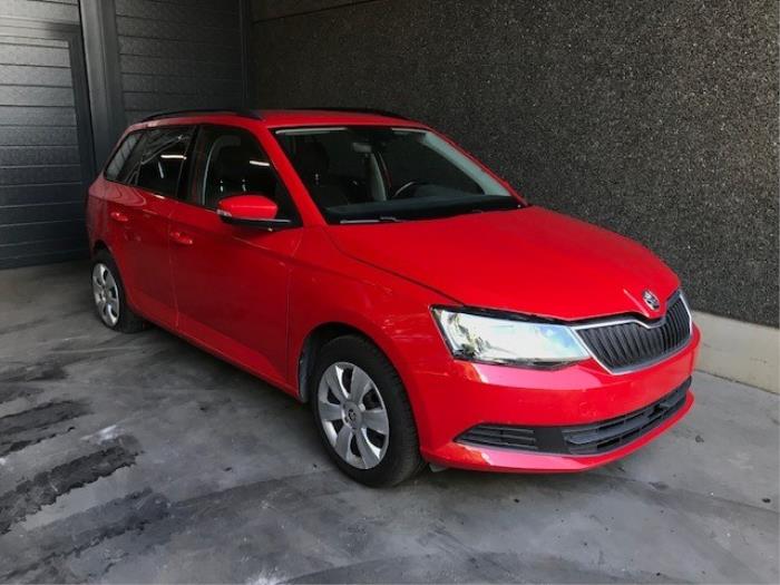 Skoda Fabia III Combi 1.2 TSI 16V Greentech Sloopvoertuig (2017, Rood)