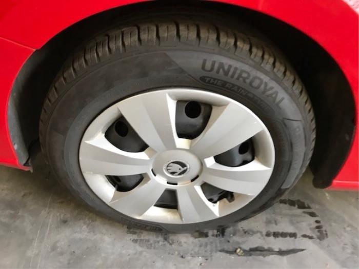 Skoda Fabia III Combi 1.2 TSI 16V Greentech Sloopvoertuig (2017, Rood)