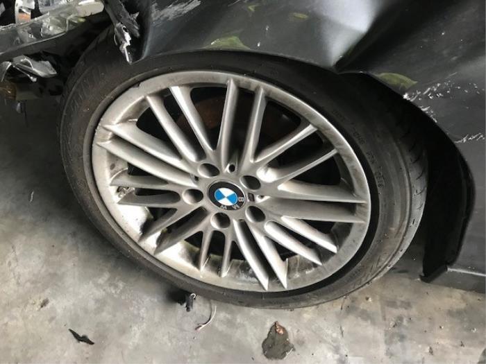 BMW 1 serie 116i 1.5 12V Sloopvoertuig (2019, Grijs)