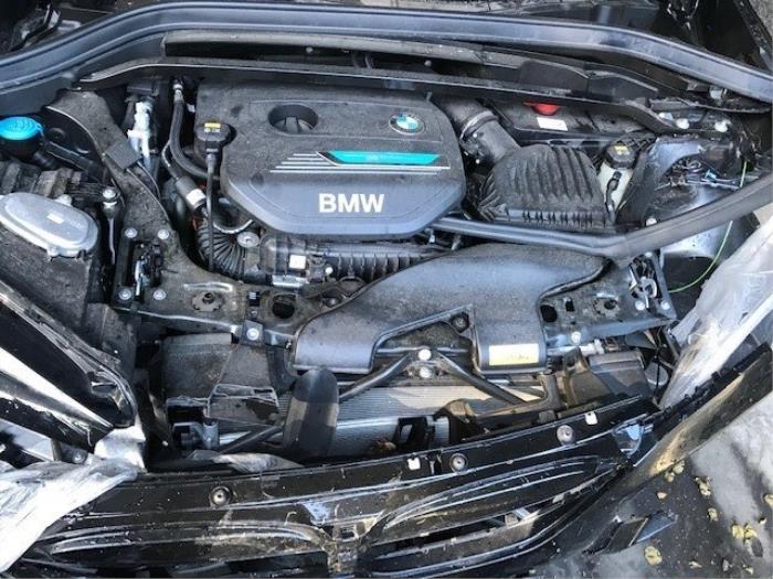 BMW X1 xDrive 25e 1.5 12V TwinPower Turbo Sloopvoertuig (2020, Metallic, Zwart)