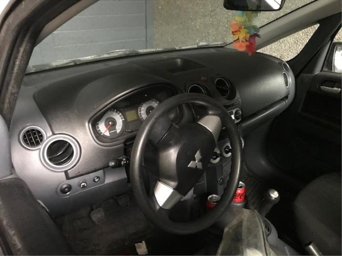 Mitsubishi Colt 1.1 12V Sloopvoertuig (2011, Wit)