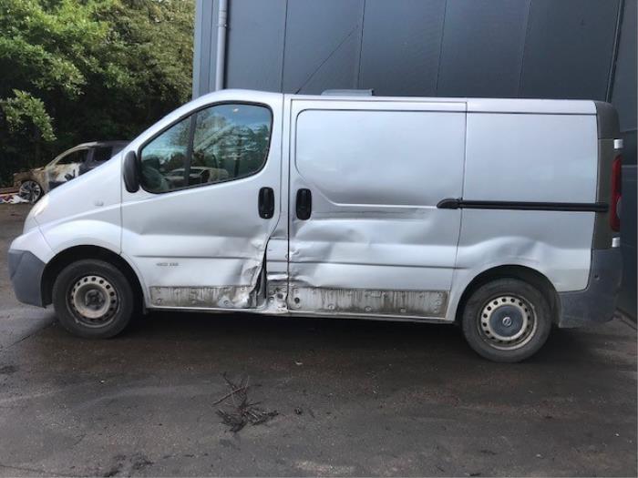 Nissan Primastar 2.0 dCi 120 Sloopvoertuig (2007, Zilver)