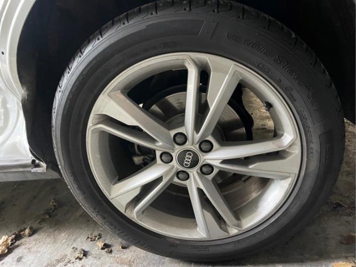 Audi Q3 2.0 35 TDI 16V Quattro Sloopvoertuig (2021, Wit)