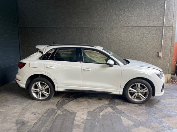 Audi Q3 2.0 35 TDI 16V Quattro Sloopvoertuig (2021, Wit)