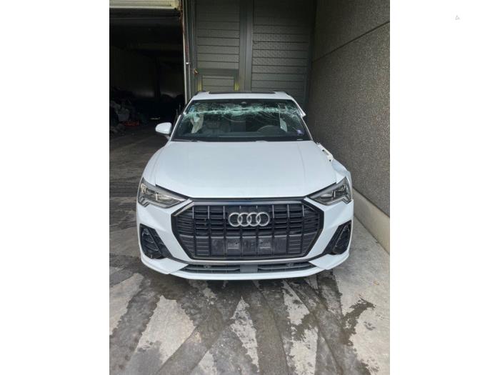 Audi Q3 2.0 35 TDI 16V Quattro Sloopvoertuig (2021, Wit)
