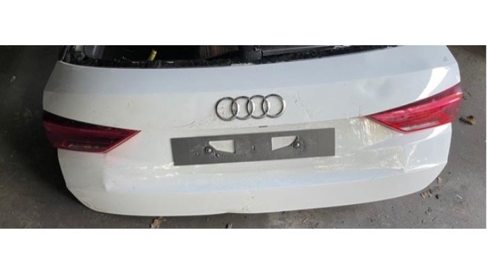 Audi Q3 2.0 35 TDI 16V Quattro Sloopvoertuig (2021, Wit)