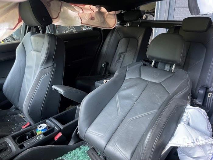 Audi Q3 2.0 35 TDI 16V Quattro Sloopvoertuig (2021, Wit)