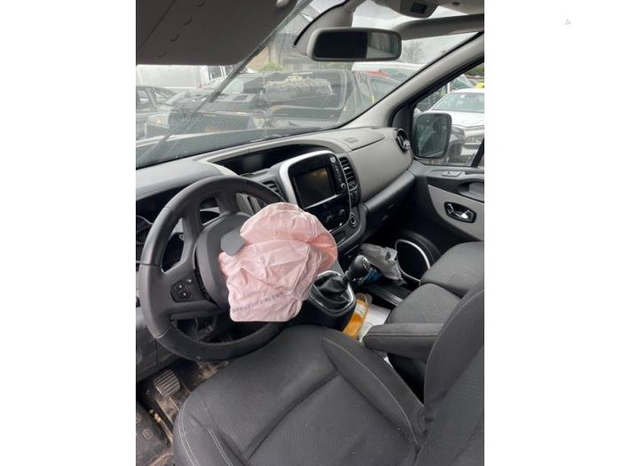 Renault Trafic Passenger 1.6 dCi 125 Twin Turbo Sloopvoertuig (2018, Zwart)