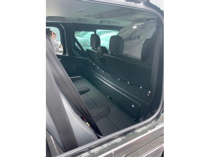 Renault Trafic Passenger 1.6 dCi 125 Twin Turbo Sloopvoertuig (2018, Zwart)