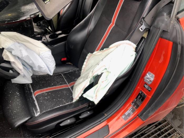 BMW Z4 Roadster sDrive 18i 2.0 16V Sloopvoertuig (2013, Metallic, Oranje)