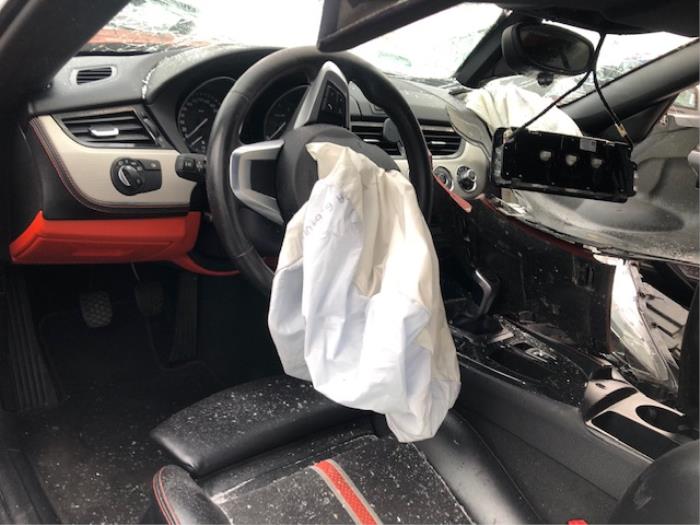 BMW Z4 Roadster sDrive 18i 2.0 16V Sloopvoertuig (2013, Metallic, Oranje)