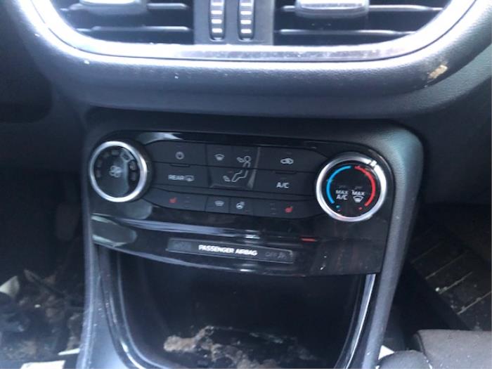 Ford Puma 1.0 Ti-VCT EcoBoost mHEV 12V Sloopvoertuig (2022, Zwart)