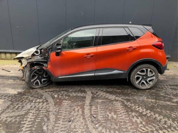 Renault Captur 0.9 Energy TCE 12V Sloopvoertuig (2016, Rood)