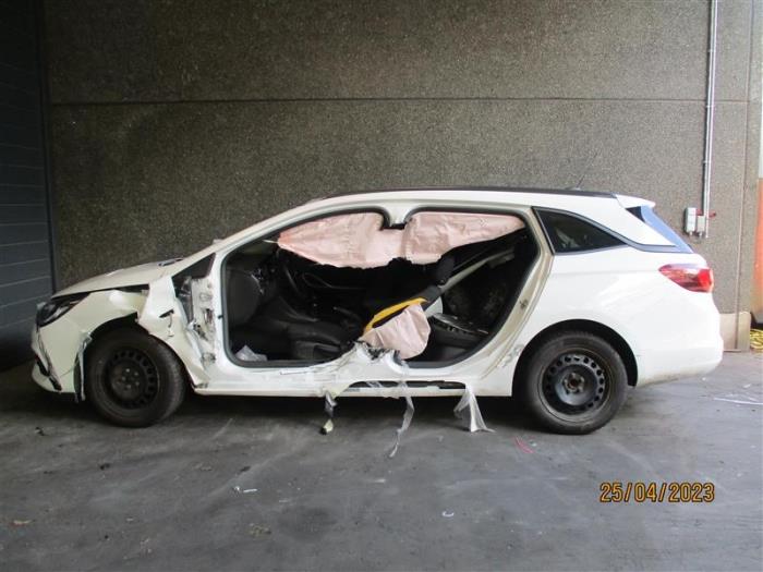 Opel Astra K Sports Tourer 1.5 CDTi 105 12V Sloopvoertuig (2020, Wit)