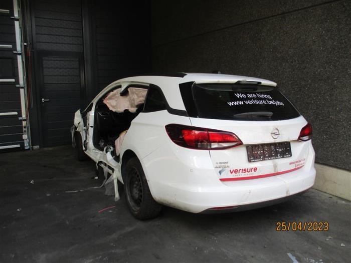 Opel Astra K Sports Tourer 1.5 CDTi 105 12V Sloopvoertuig (2020, Wit)