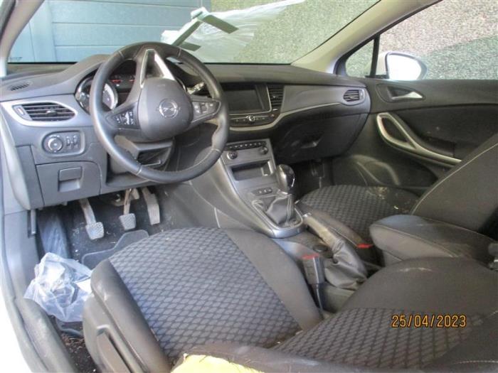 Opel Astra K Sports Tourer 1.5 CDTi 105 12V Sloopvoertuig (2020, Wit)